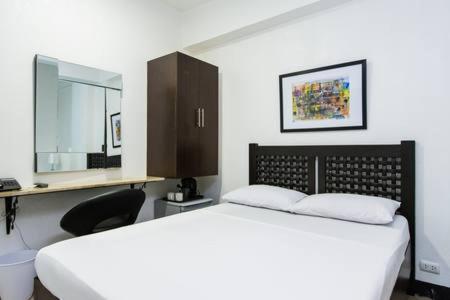 San Agustin Residences Makati City Exteriör bild