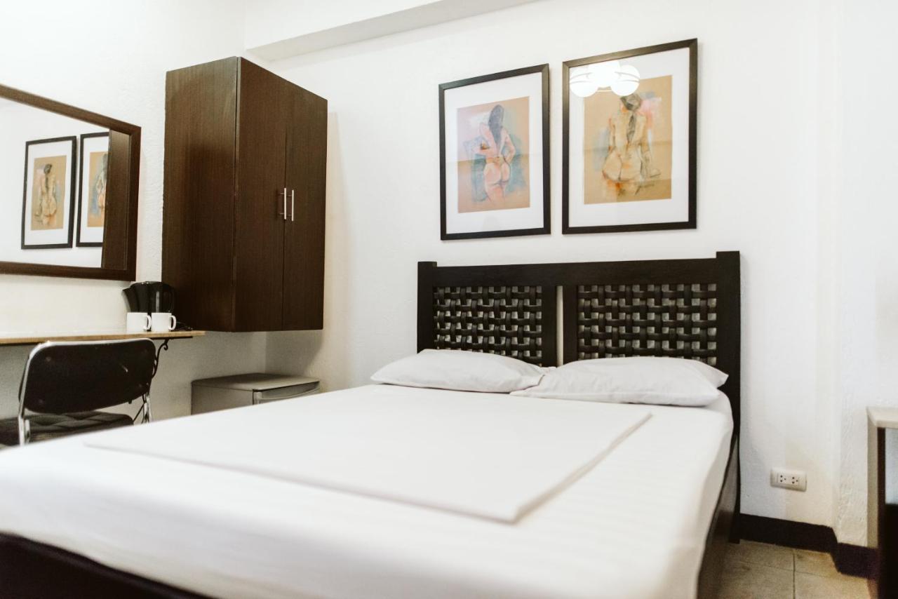 San Agustin Residences Makati City Exteriör bild