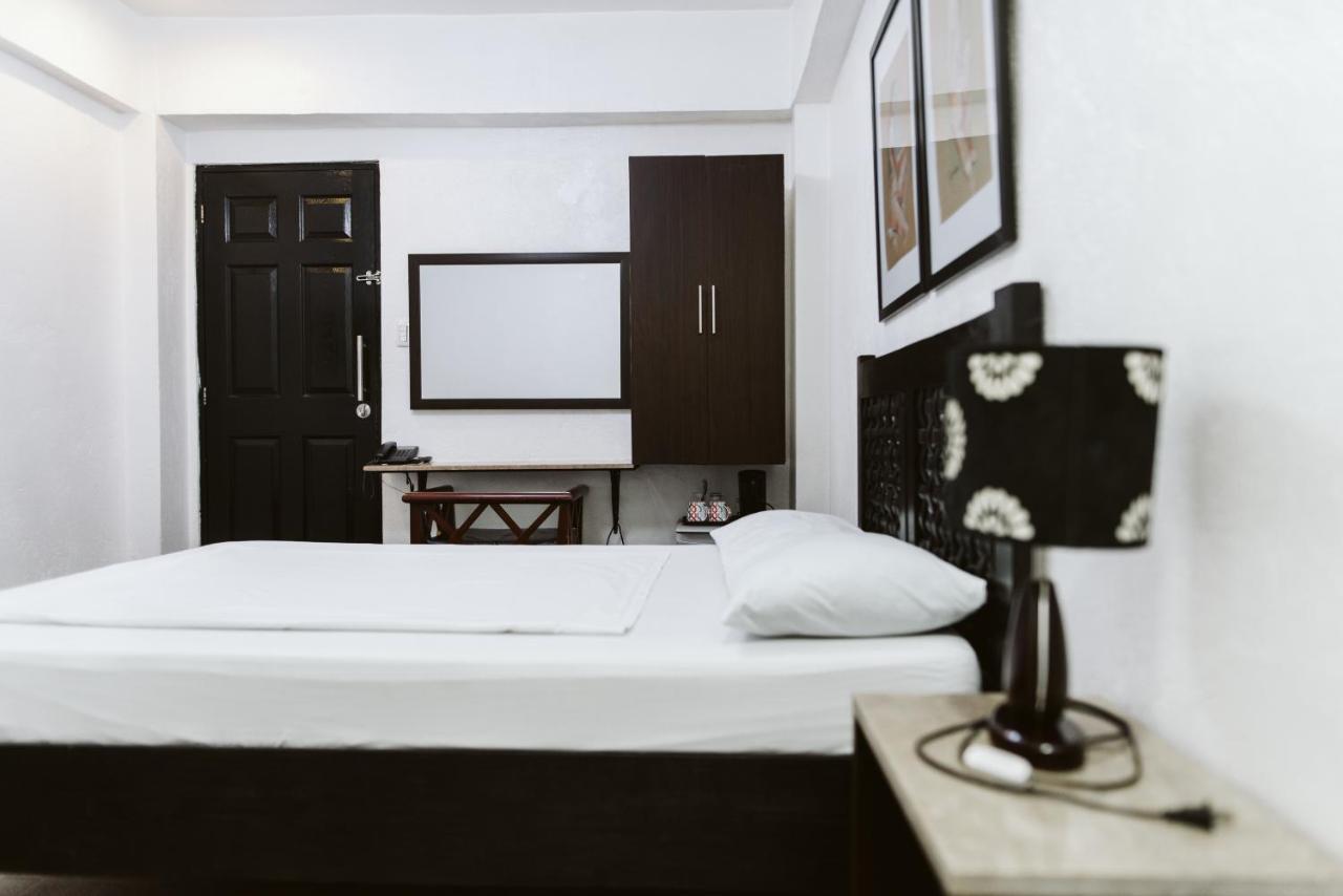 San Agustin Residences Makati City Exteriör bild